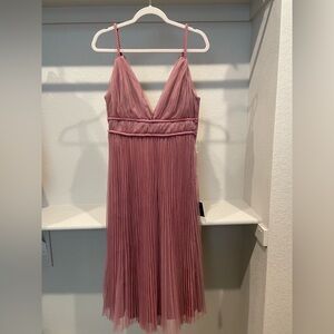 New with tags Lulus mauve dress